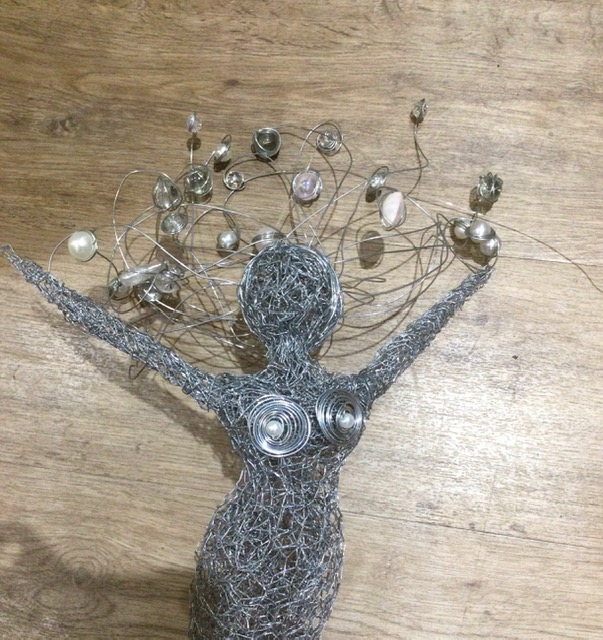 Beautiful Hand-crafted Cornish Mermaid - Image 3