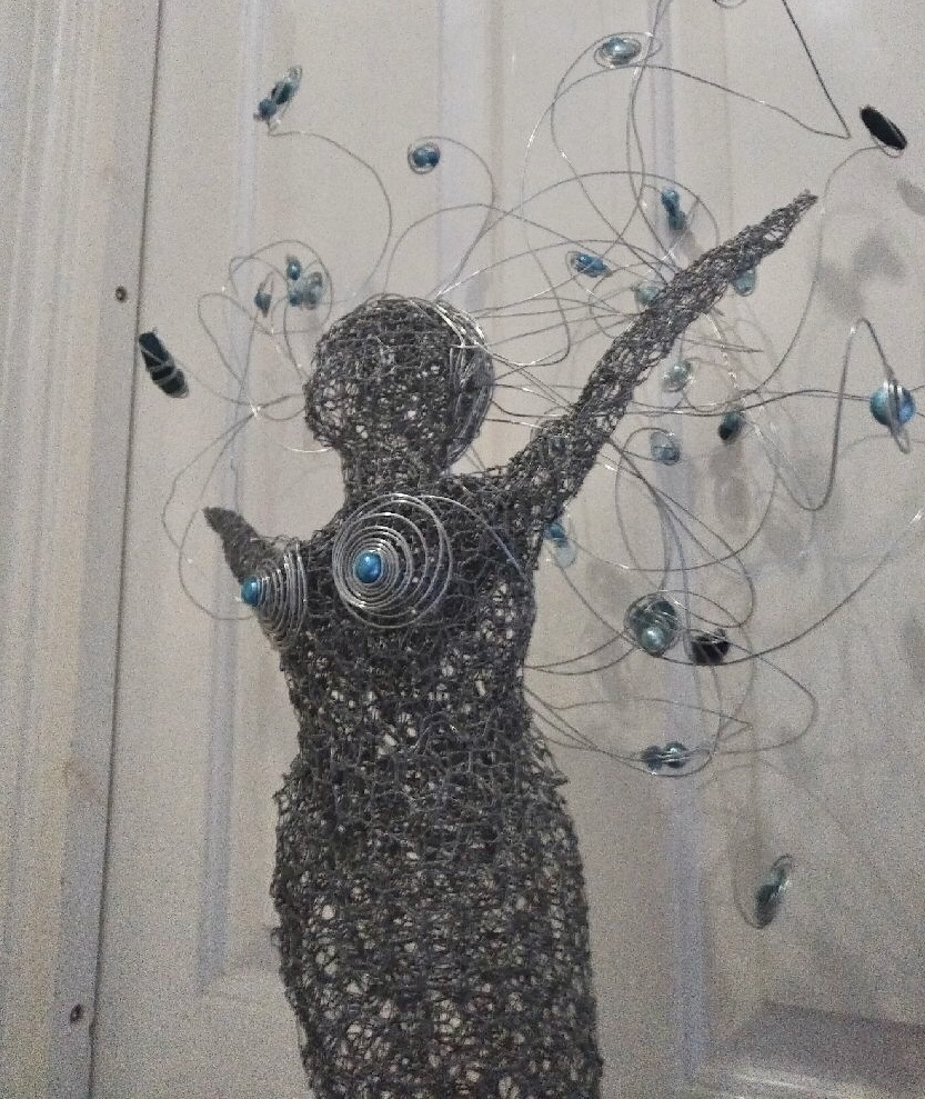 Beautiful Hand-crafted Cornish Mermaid - Image 7