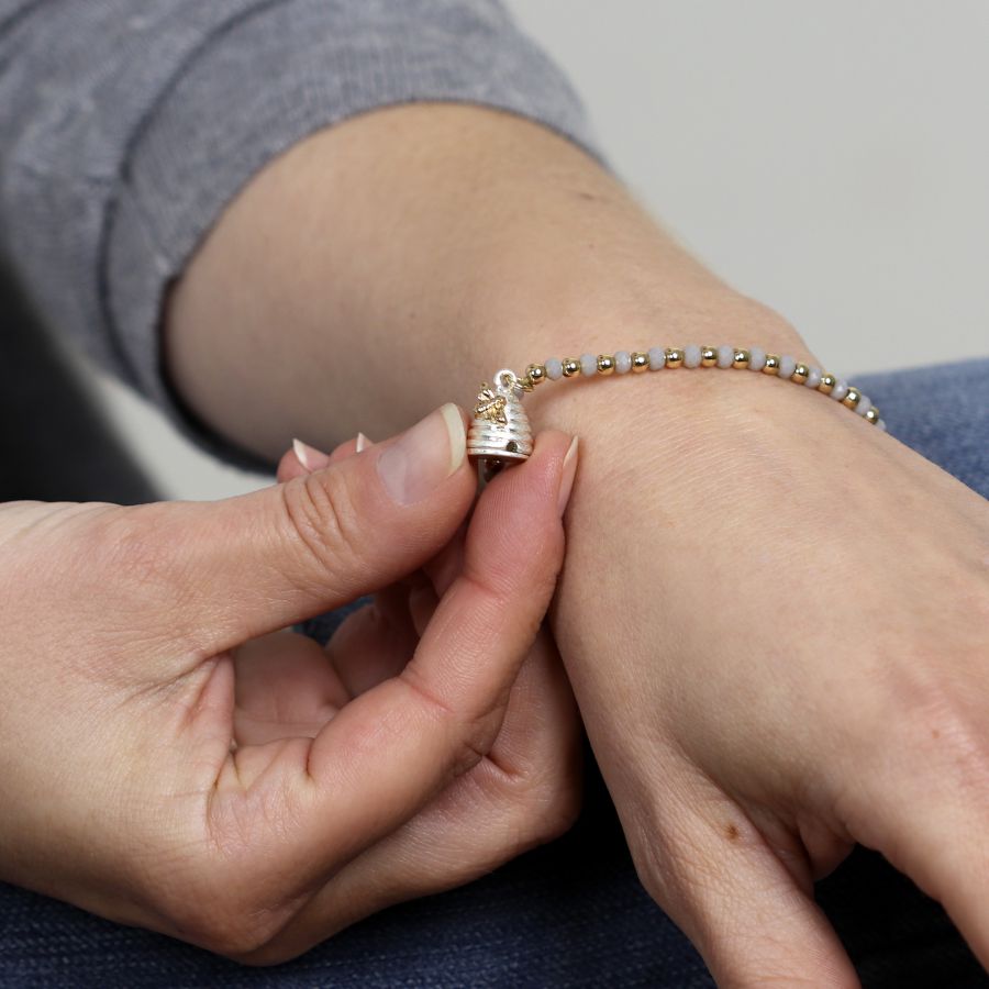 Honey Bee And Beehive Beaded Bracelet - Image 2