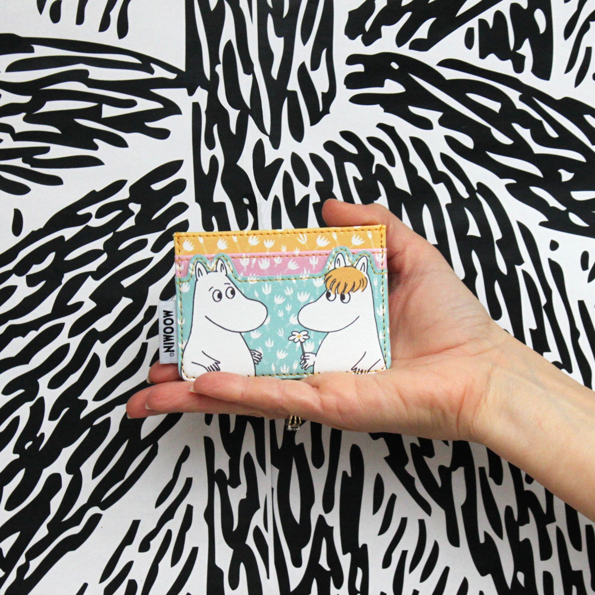 Moomin Floral Cardholder - Image 3
